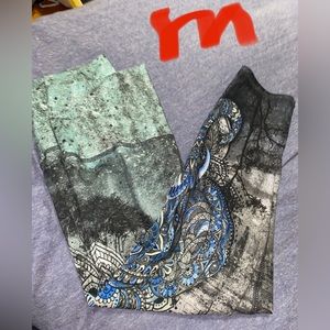 Blue mandala leggings